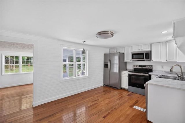 18 Wildflower Cove, Carrollton, GA 30116