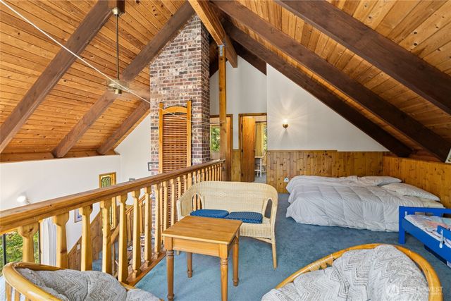 1161 Via Kachess Road, Easton, WA 98925