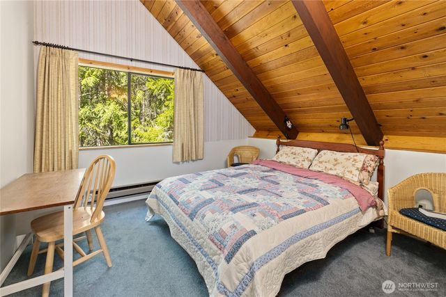 1161 Via Kachess Road, Easton, WA 98925