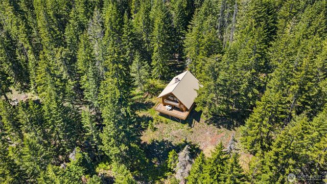 1161 Via Kachess Road, Easton, WA 98925