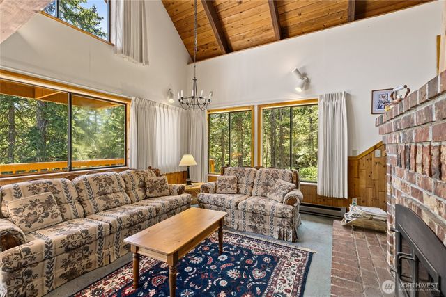1161 Via Kachess Road, Easton, WA 98925
