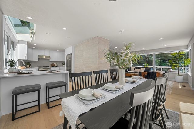 6620 NE 129th St, Kirkland, WA 98034