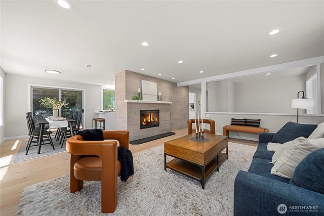 6620 NE 129th St, Kirkland, WA 98034