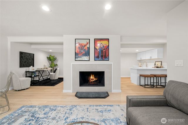 6620 NE 129th St, Kirkland, WA 98034