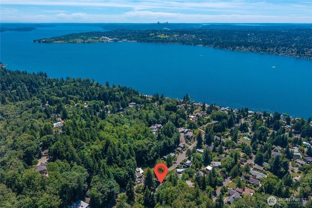 6620 NE 129th St, Kirkland, WA 98034