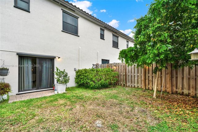 11880 SW 245th Ter ., Homestead, FL 33032