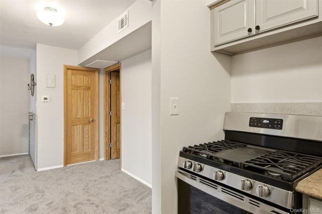 58 Bailey Court 58, Middle Island, NY 11953