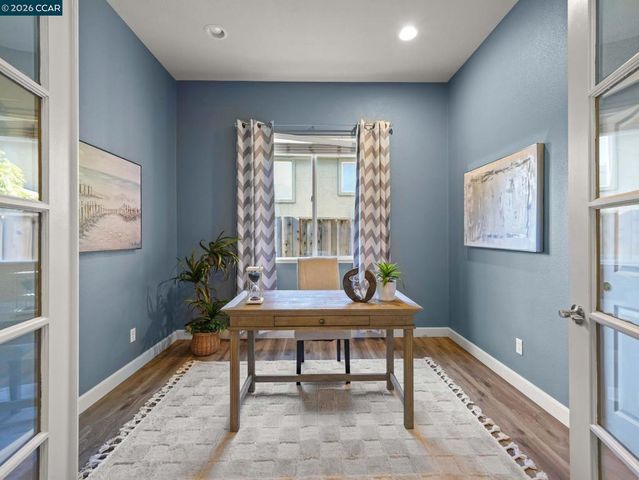 9006 Elk Dr, Clayton, CA 94517