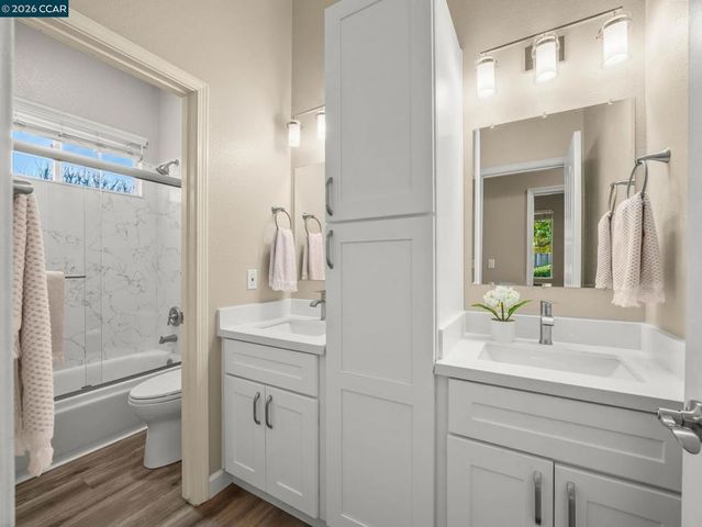 9006 Elk Dr, Clayton, CA 94517