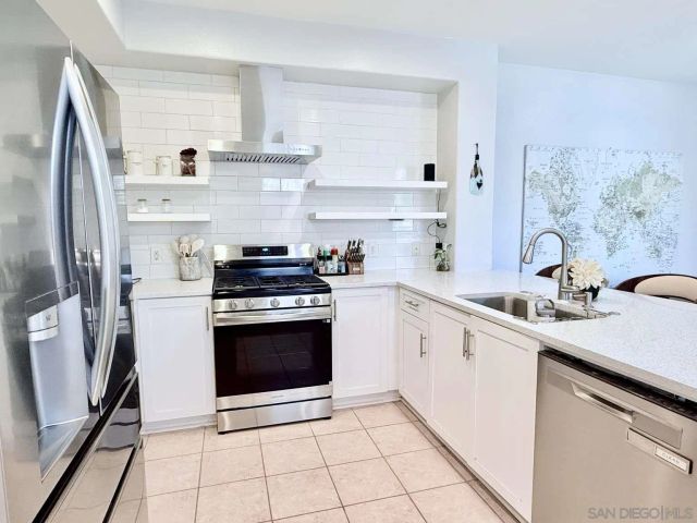 3014 N Oxnard Blvd, Oxnard, CA 93036