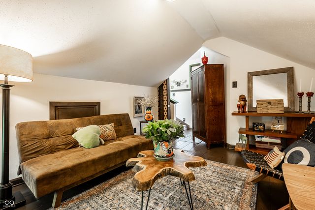 8295 Red Bud Lane, Indianapolis, IN 46256