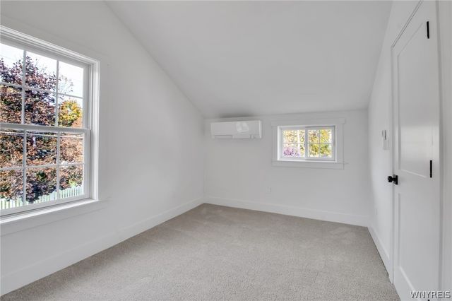 240 Niagara Street, Lewiston, NY 14092