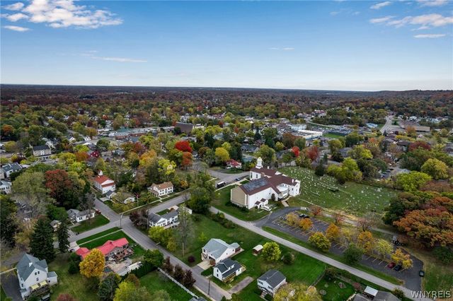 240 Niagara Street, Lewiston, NY 14092