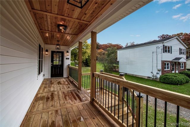 240 Niagara Street, Lewiston, NY 14092
