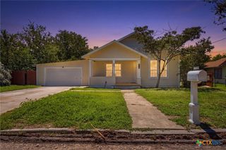 415 Elm Street, Seguin, TX 78155