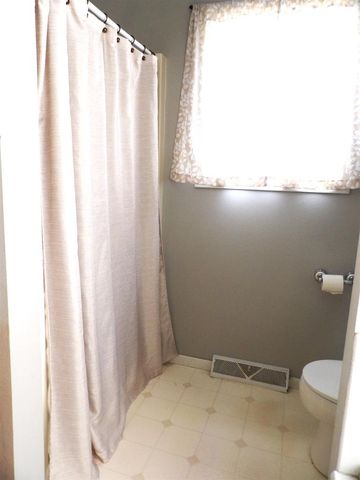 547 S 6th Street, Evansville, WI 53536