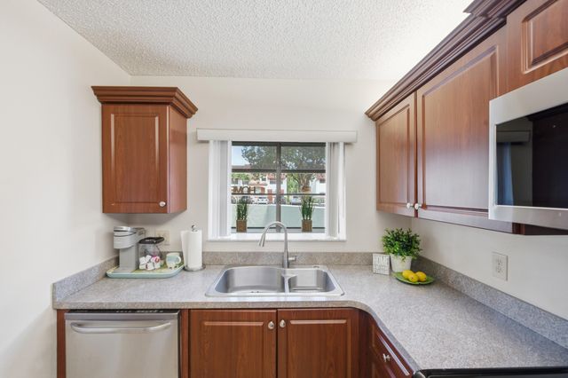 1901 Congressional Way 1901, Deerfield Beach, FL 33442