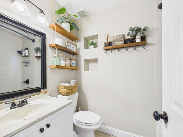 38 NW Cape Drive Drive, Fort Walton Beach, FL 32548