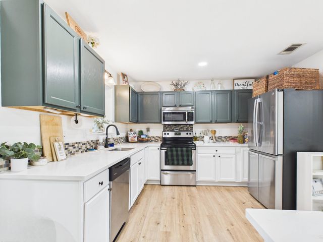 38 NW Cape Drive Drive, Fort Walton Beach, FL 32548