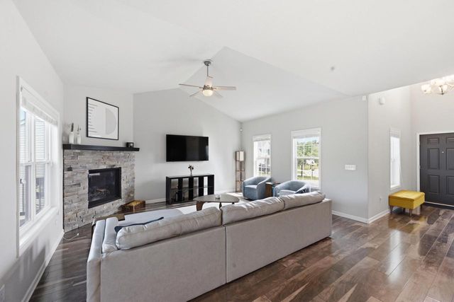 7372 N Cassie AVENUE, Milwaukee, WI 53224