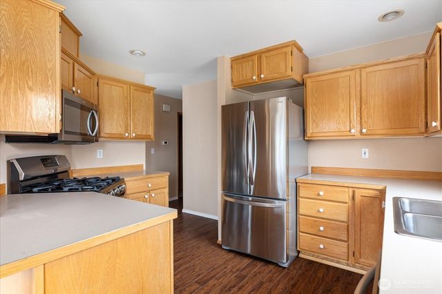 2177 SW Sunnyside Avenue, Oak Harbor, WA 98277