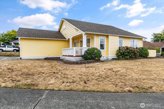 2177 SW Sunnyside Avenue, Oak Harbor, WA 98277