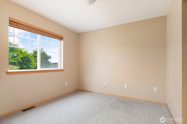 2177 SW Sunnyside Avenue, Oak Harbor, WA 98277