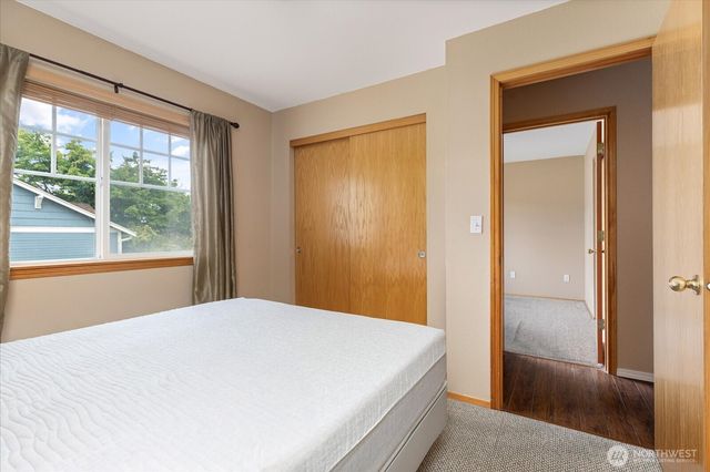 2177 SW Sunnyside Avenue, Oak Harbor, WA 98277