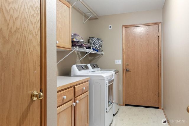 2177 SW Sunnyside Avenue, Oak Harbor, WA 98277