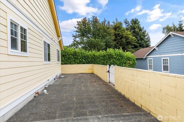 2177 SW Sunnyside Avenue, Oak Harbor, WA 98277