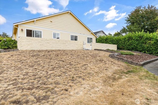 2177 SW Sunnyside Avenue, Oak Harbor, WA 98277