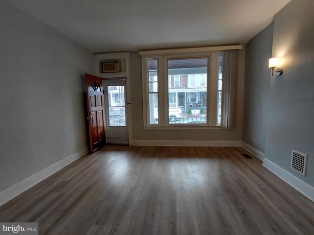 1215 OAKHURST PL, Baltimore, MD 21216