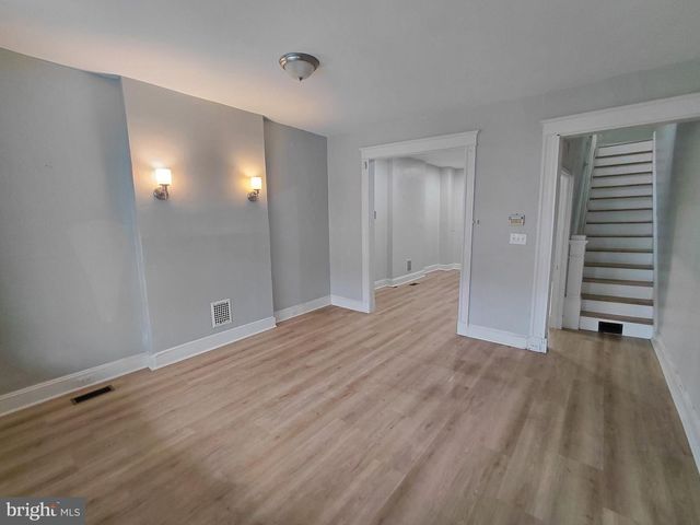1215 OAKHURST PL, Baltimore, MD 21216