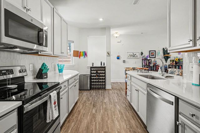 404 S Downs Cir, Goodlettsville, TN 37072