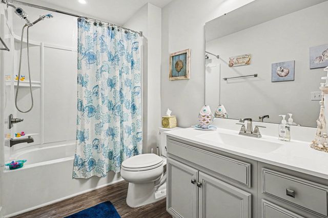 404 S Downs Cir, Goodlettsville, TN 37072