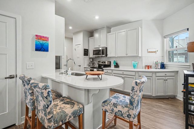 404 S Downs Cir, Goodlettsville, TN 37072