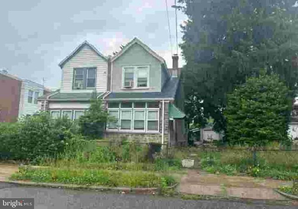 7430-00 LAWNDALE ST, Philadelphia, PA 19111