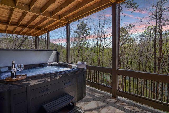 65 Dawn Lane, Ellijay, GA 30540