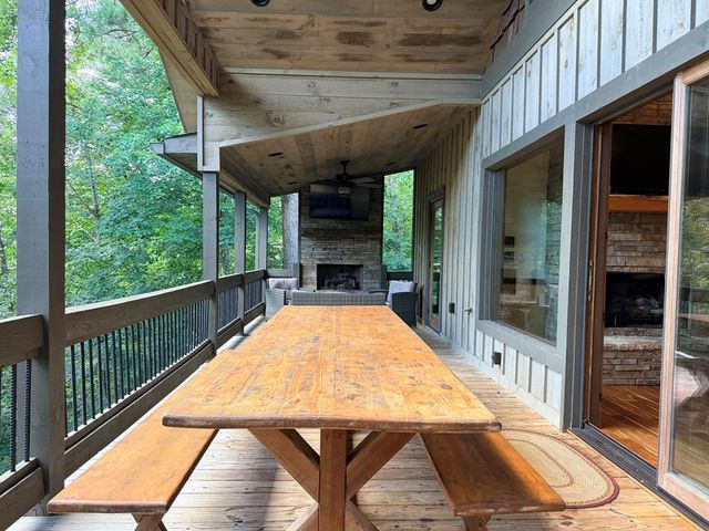 65 Dawn Lane, Ellijay, GA 30540