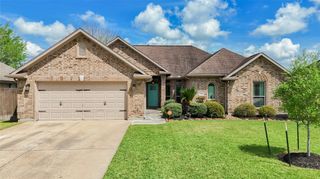 144 Dove Trail, Richwood, TX 77531