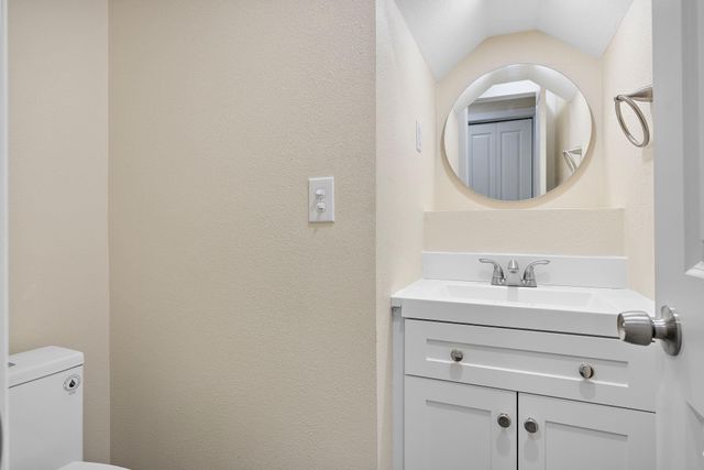 507 Deercreek LN, Leander, TX 78641