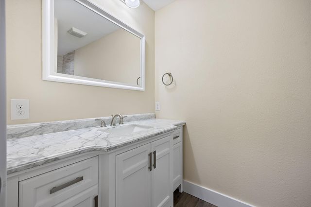 507 Deercreek LN, Leander, TX 78641