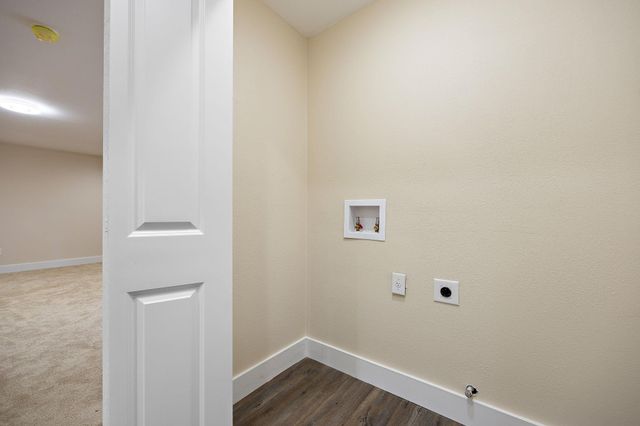 507 Deercreek LN, Leander, TX 78641