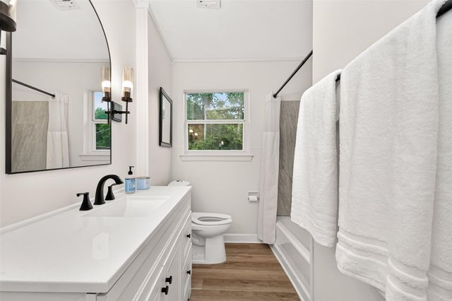 2012 White Oak Drive, Conroe, TX 77304
