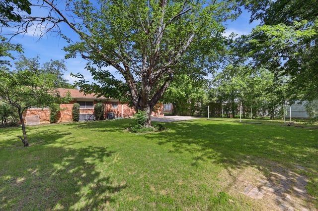 3616 Venice Drive, North Richland Hills, TX 76180