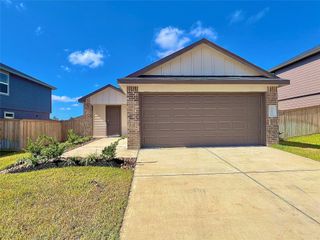 40847 Hawthorne Glades Street, Magnolia, TX 77354