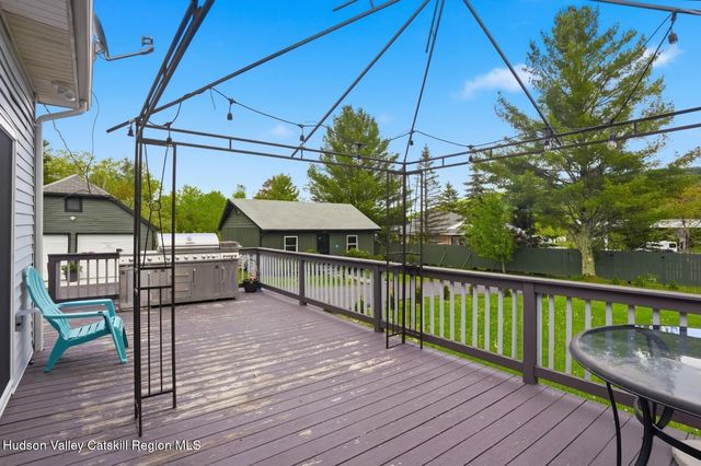 18-22 County Road 25, Haines Falls, NY 12436