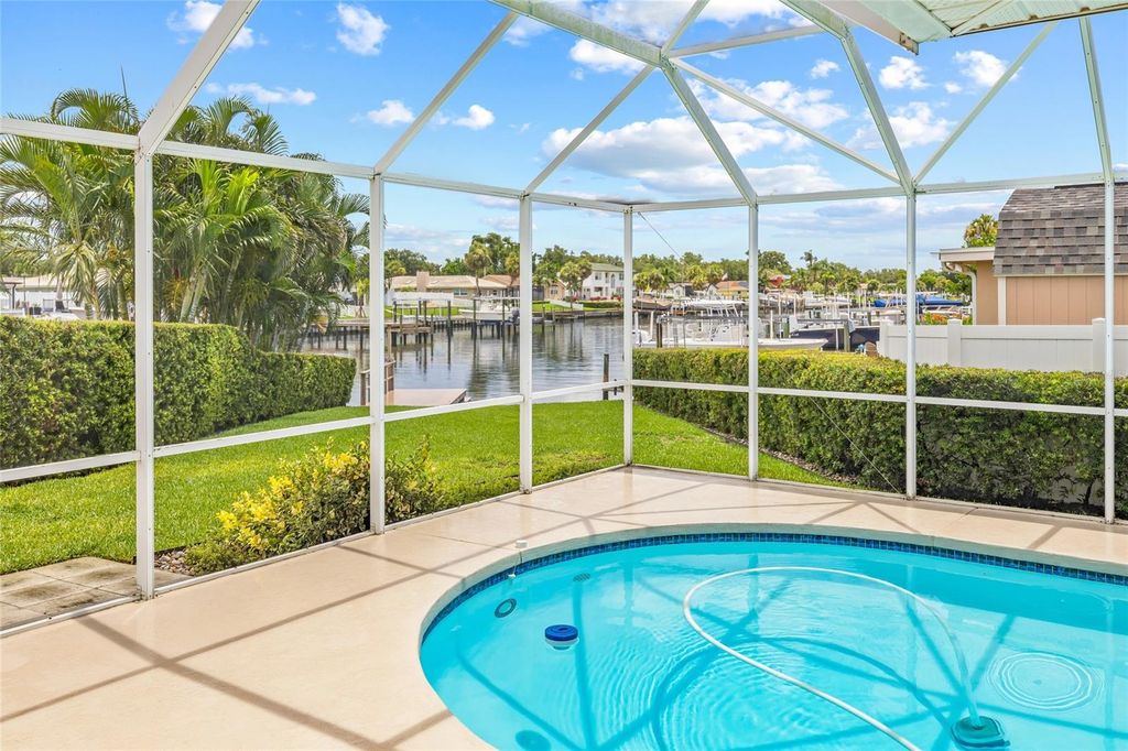 4201 10TH STREET NE, St Petersburg, FL 33703