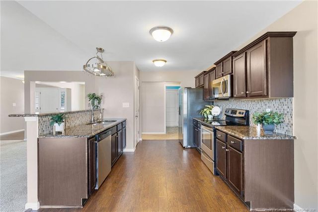 3559 Thrower Road, Hope Mills, NC 28348