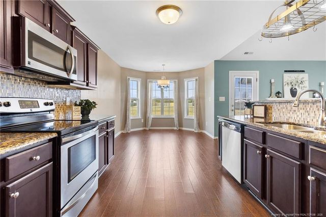 3559 Thrower Road, Hope Mills, NC 28348